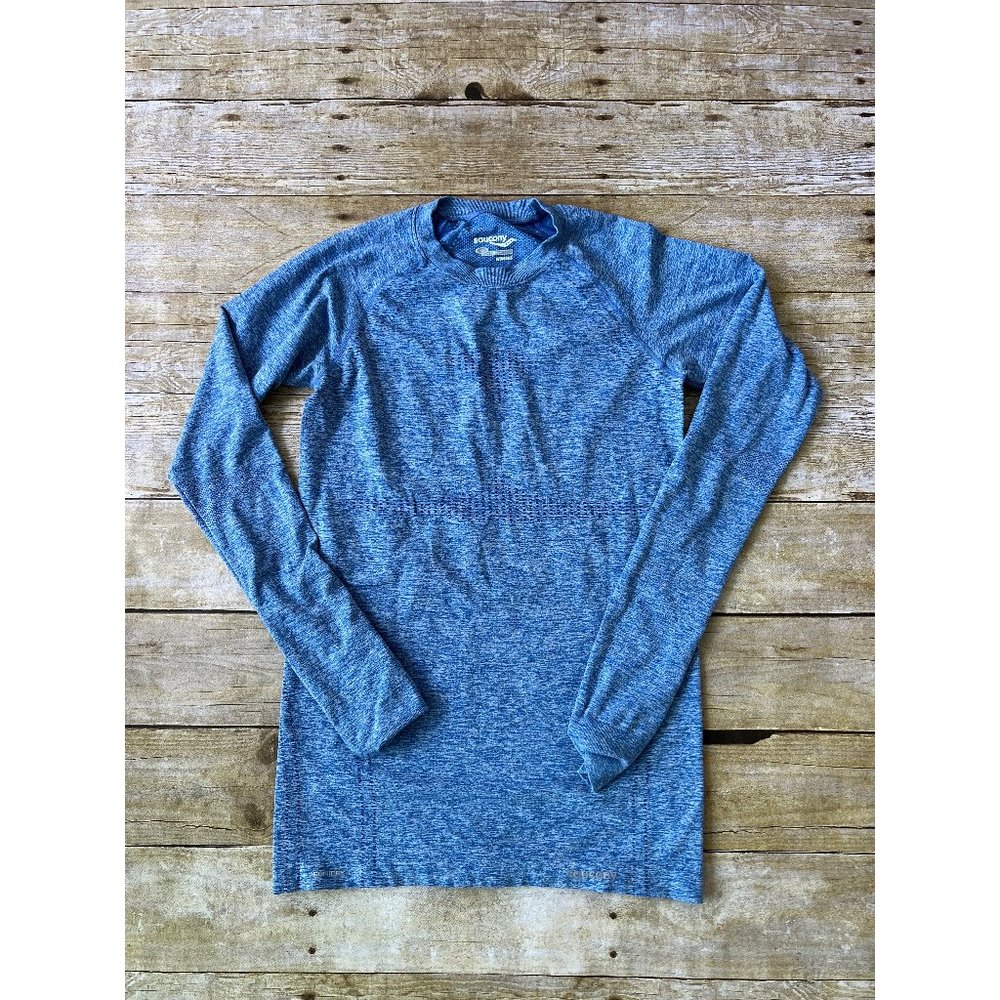 Saucony Crew Neck Long Sleeve Running Shirt in Blue